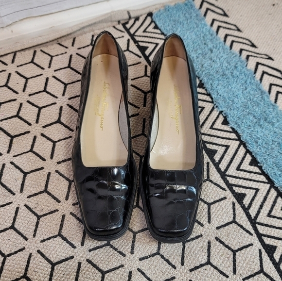 SALVATORE FERRAGAMO BLACK LEATHER WEDGE LOAFER, SZ 8.5 - Picture 2 of 16